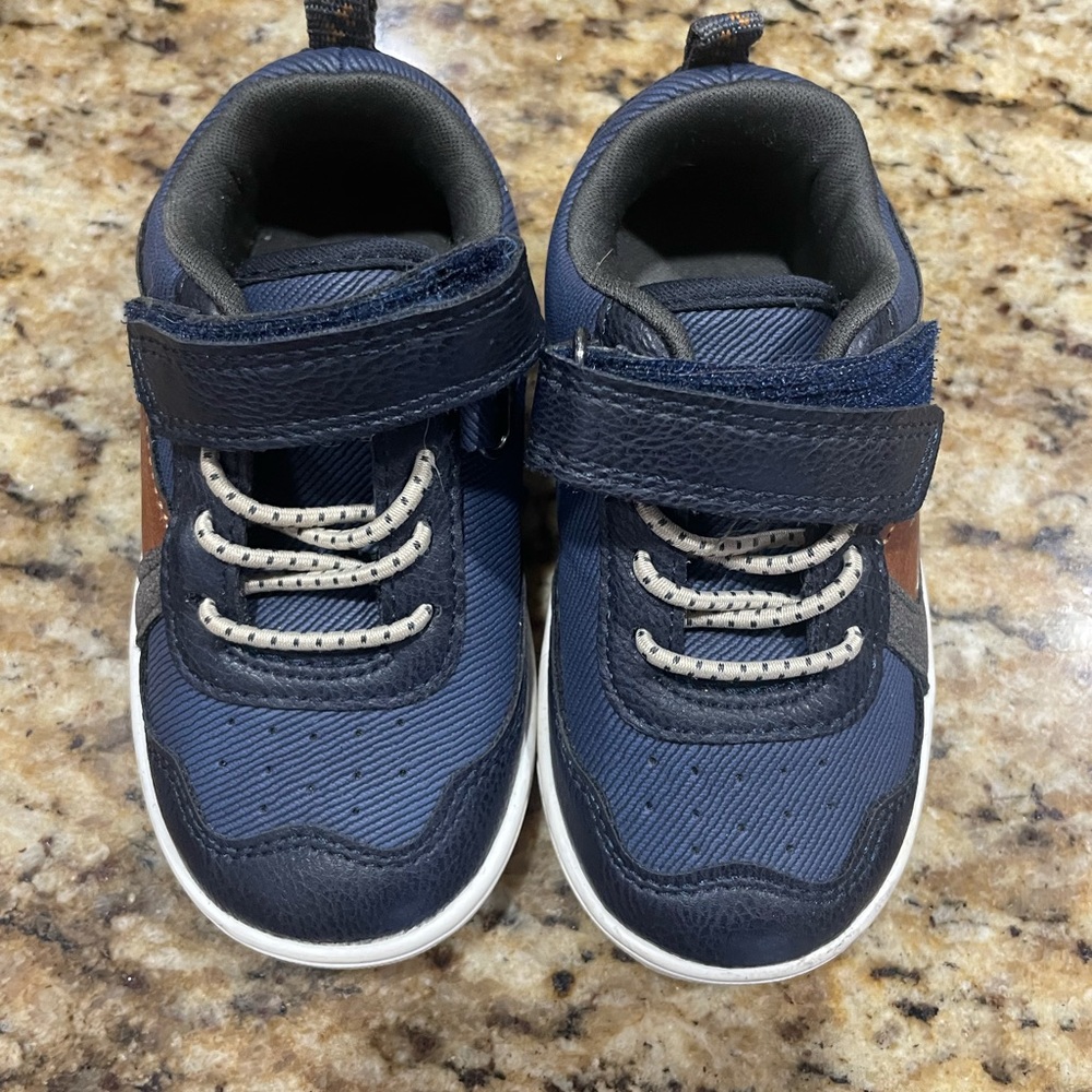 Toddler Size 5 Sneaker